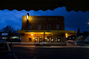 Parkes-CommercialHotel_1704-72